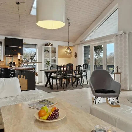Awesome In With Kitchen Holiday home